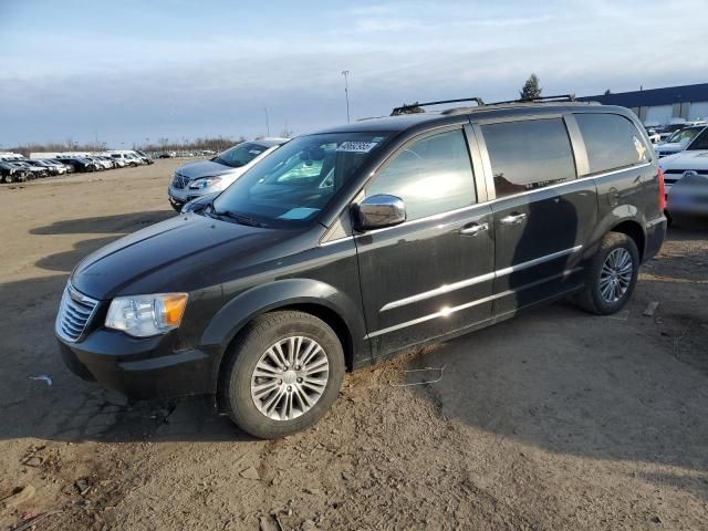 2014 Chrysler Town & Country Touring L