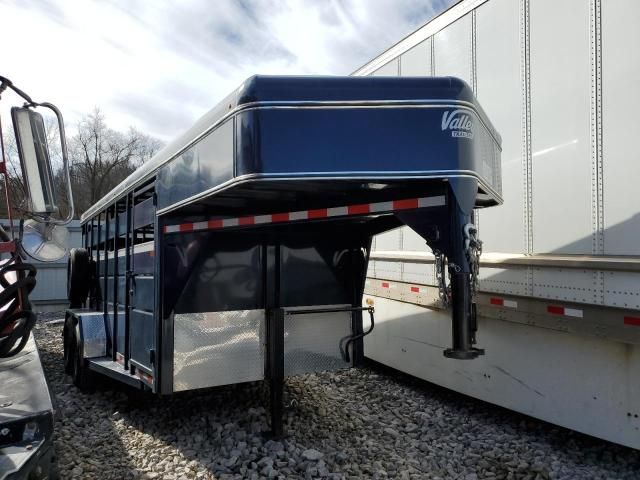 2025 Valley Livestock Trailer