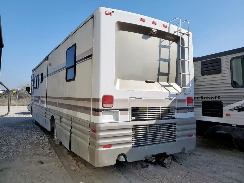 1999 Freightliner Chassis X Line Motor Home