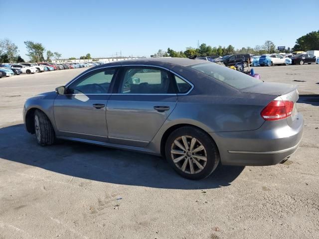 2013 Volkswagen Passat SEL