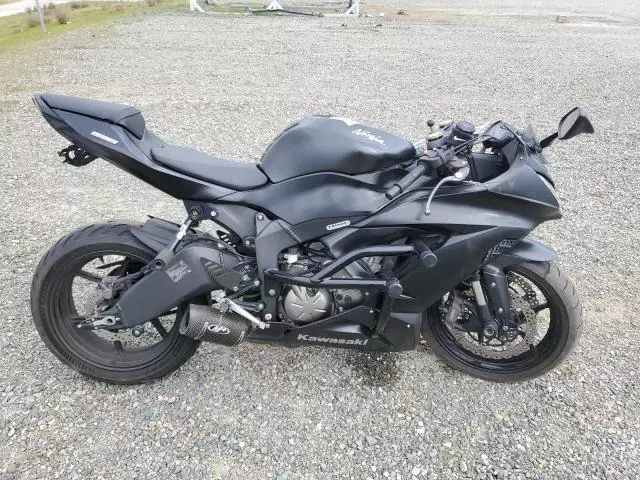 2015 Kawasaki ZX636 E