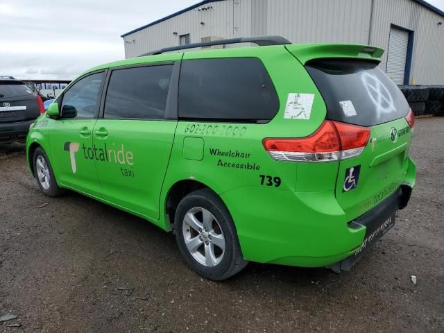 2014 Toyota Sienna LE