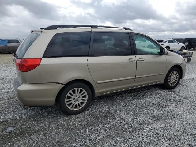 2009 Toyota Sienna XLE