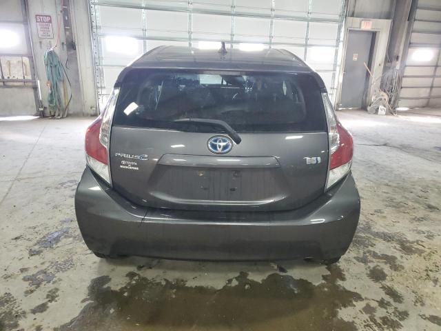 2016 Toyota Prius C