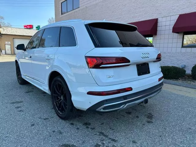 2020 Audi Q7 Premium Plus