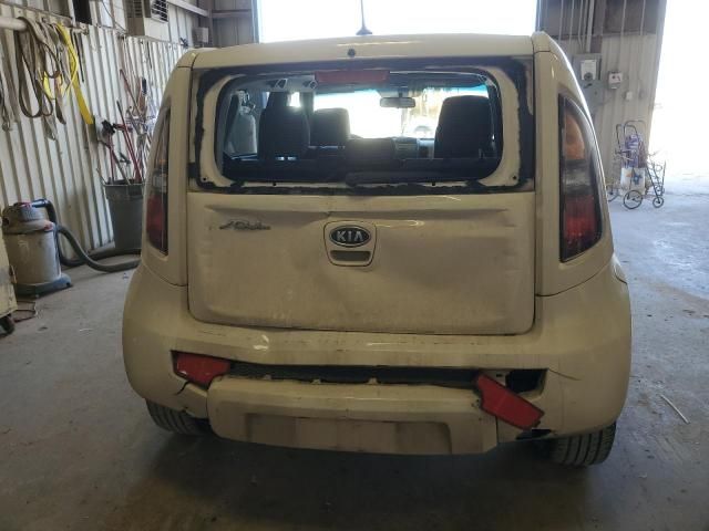 2011 KIA Soul +