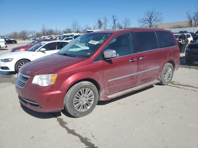 2013 Chrysler Town & Country Touring L