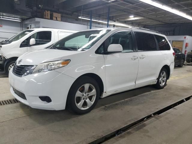 2011 Toyota Sienna LE