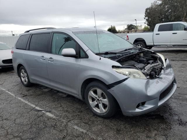 2013 Toyota Sienna LE