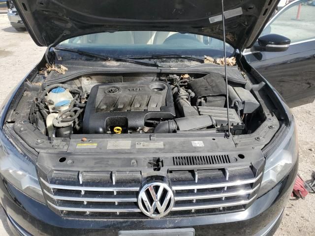 2013 Volkswagen Passat SE