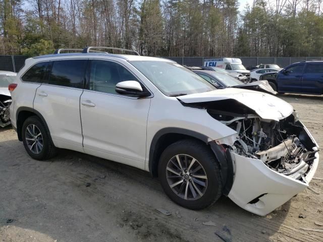 2017 Toyota Highlander SE