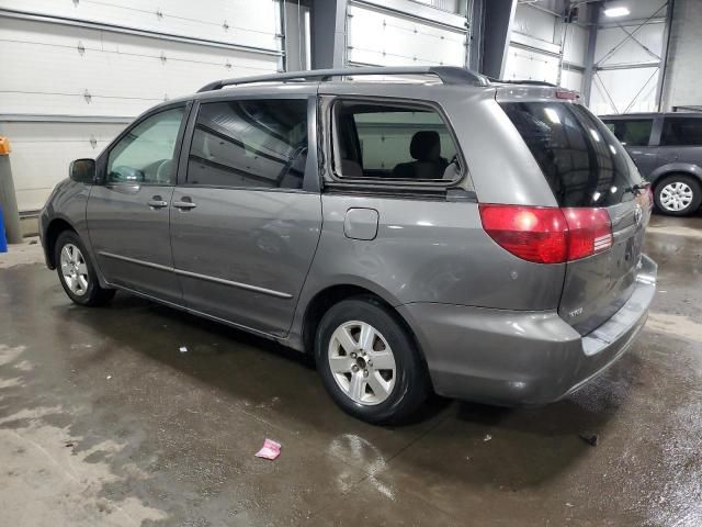 2005 Toyota Sienna XLE