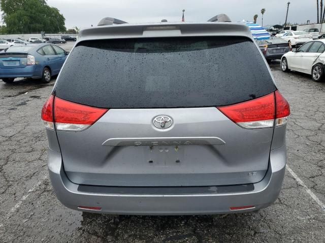 2013 Toyota Sienna LE