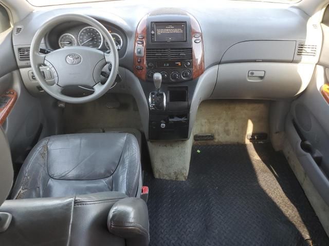 2005 Toyota Sienna CE