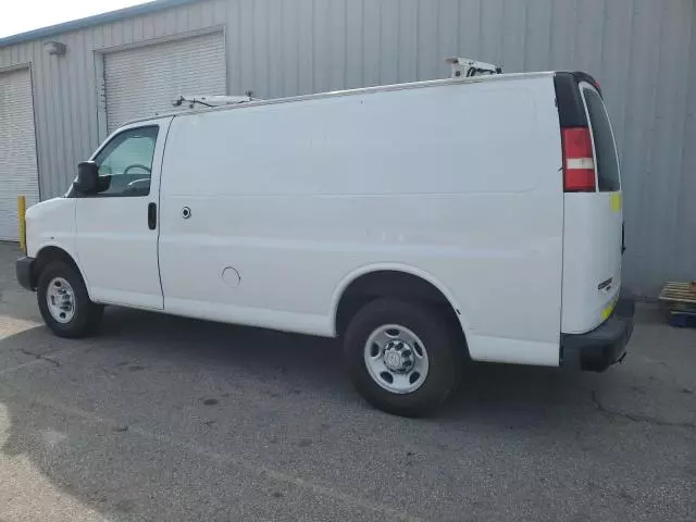 2015 Chevrolet Express G2500