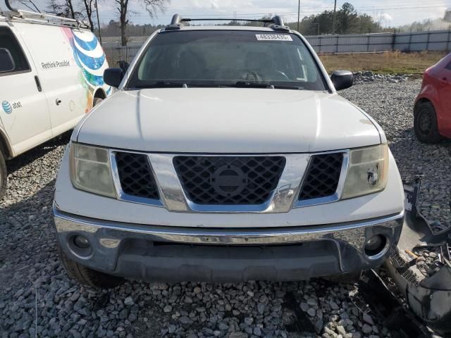 2005 Nissan Frontier Crew Cab LE