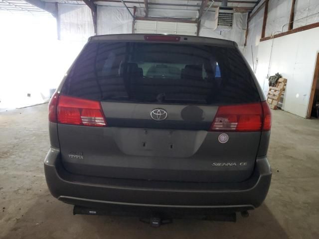 2004 Toyota Sienna CE