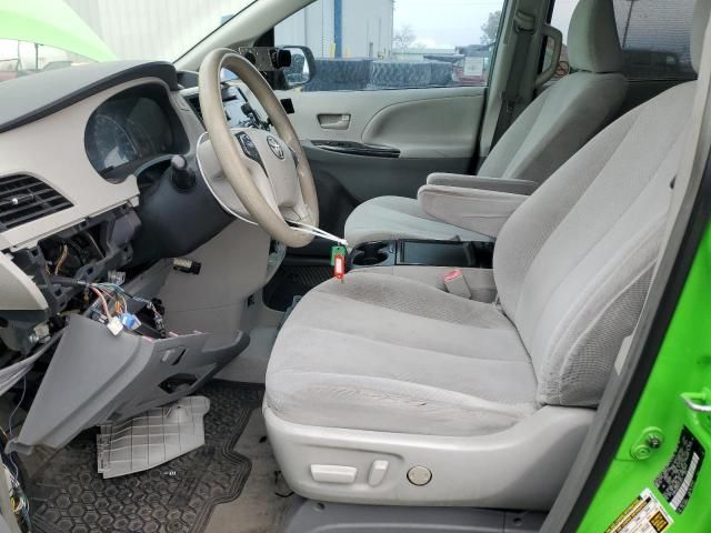 2014 Toyota Sienna LE