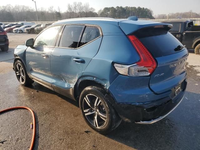 2023 Volvo XC40 Core