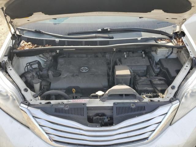 2011 Toyota Sienna XLE