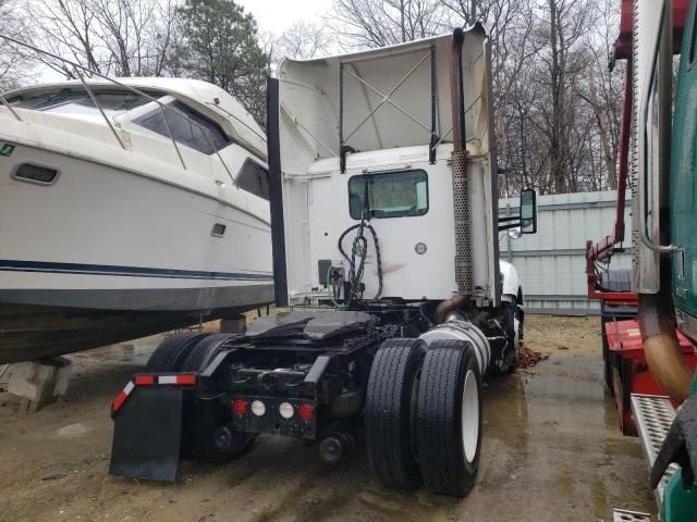 2016 Kenworth T680 Semi Truck