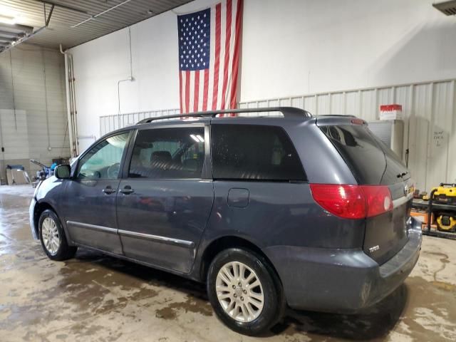 2007 Toyota Sienna XLE