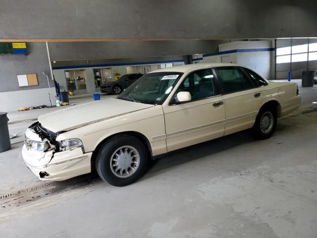 1996 Ford Crown Victoria LX