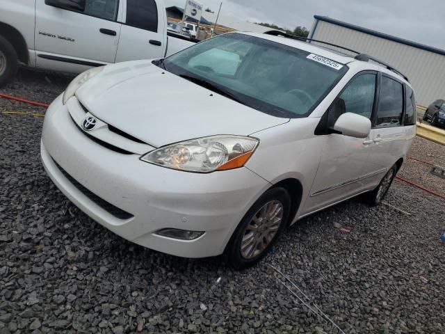 2010 Toyota Sienna XLE