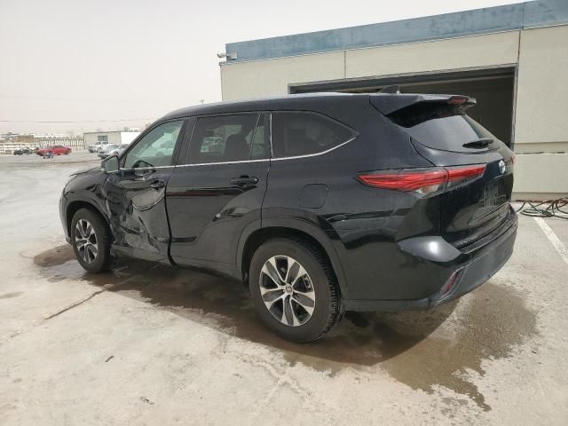 2023 Toyota Highlander L