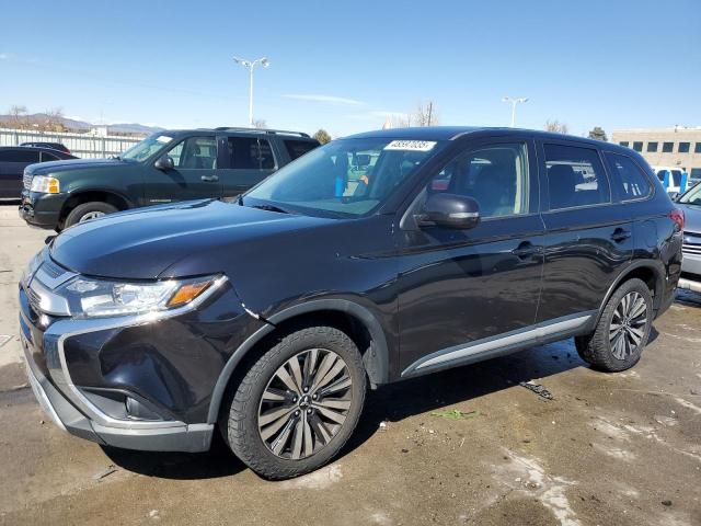 2019 Mitsubishi Outlander SE