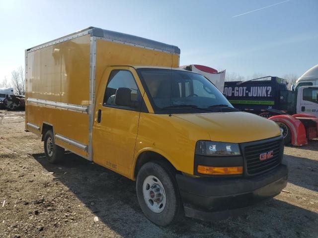 2022 GMC Savana Cutaway G3500