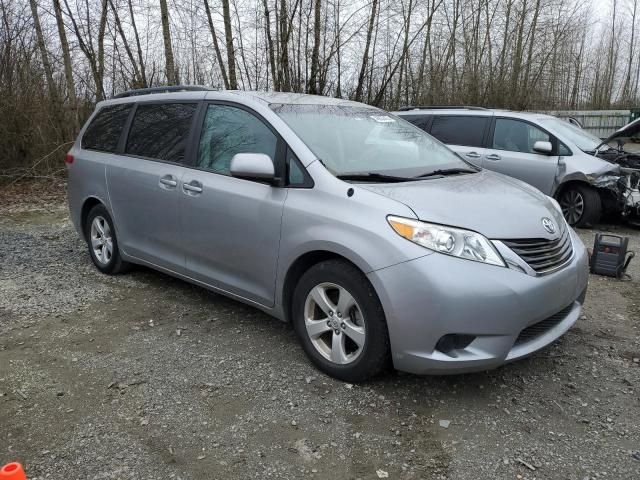 2011 Toyota Sienna LE