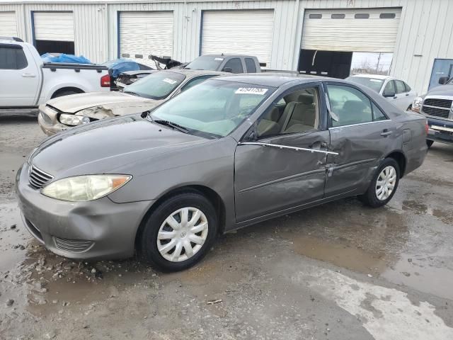 2005 Toyota Camry LE