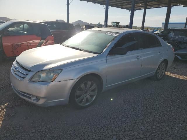 2005 Toyota Avalon XL