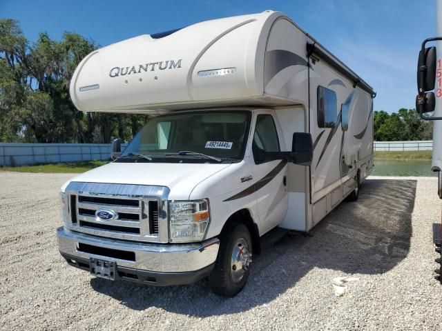 2016 Ford Econoline E450 Super Duty Cutaway Van