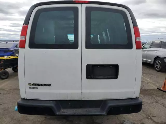 2019 Chevrolet Express G2500