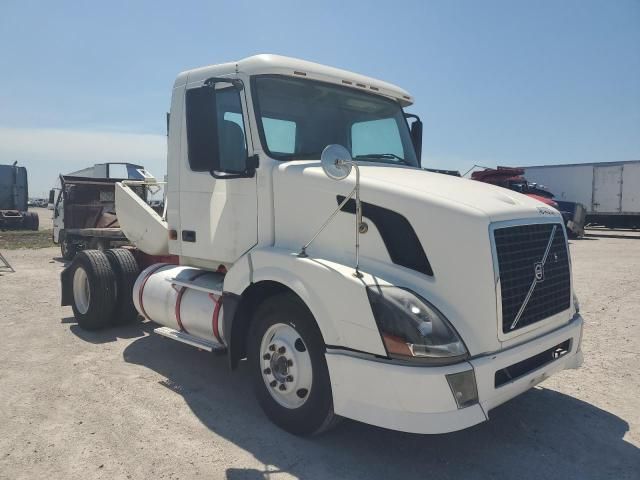 2006 Volvo VN Semi Truck