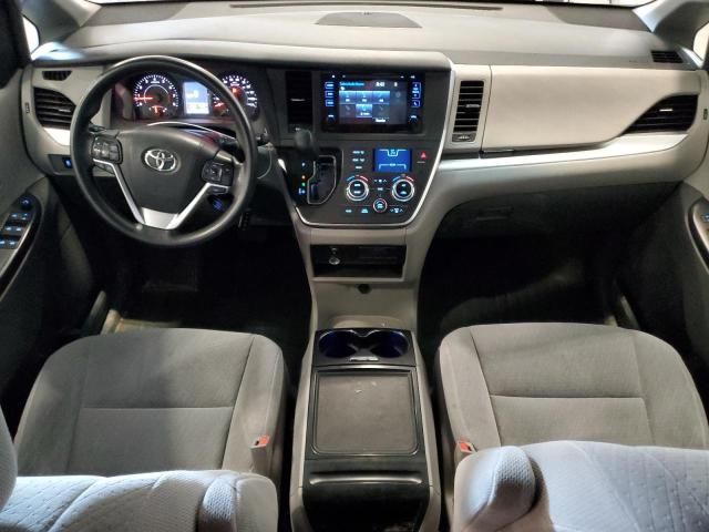 2015 Toyota Sienna LE