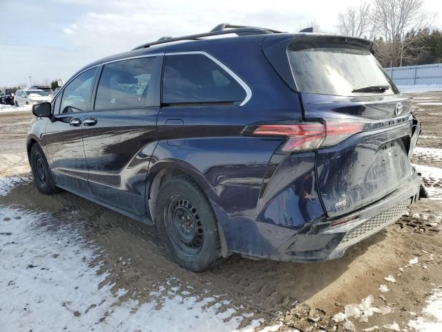 2021 Toyota Sienna LE