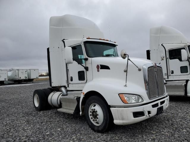 2013 Kenworth Construction T660