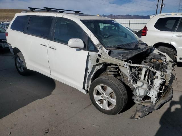 2015 Toyota Sienna LE