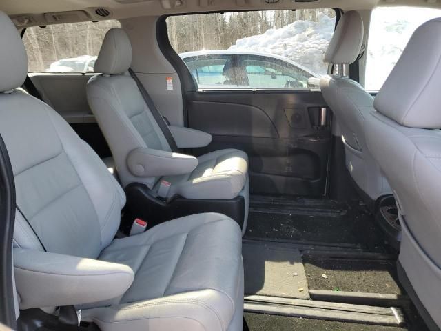 2017 Toyota Sienna XLE