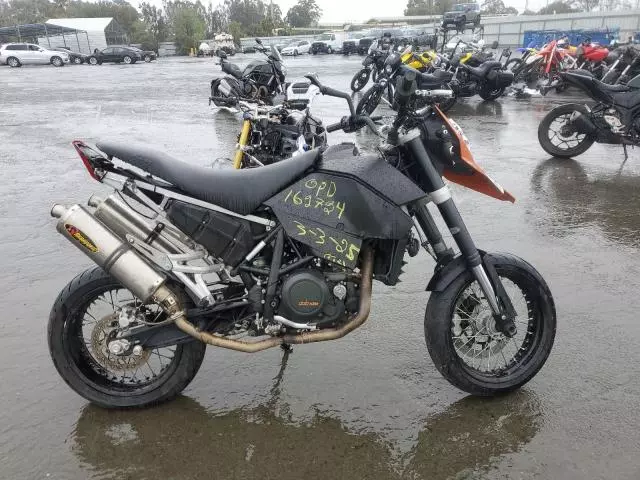 2007 KTM 690 Supermoto