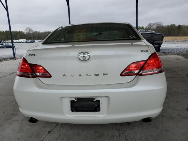 2005 Toyota Avalon XL