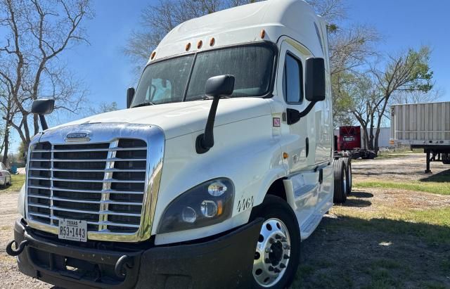 2017 Freightliner Cascadia 125