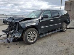 Carros salvage a la venta en subasta: 2013 GMC Yukon XL Denali