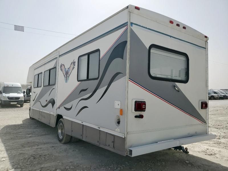 2000 Ford Econoline E450 Super Duty Cutaway Van