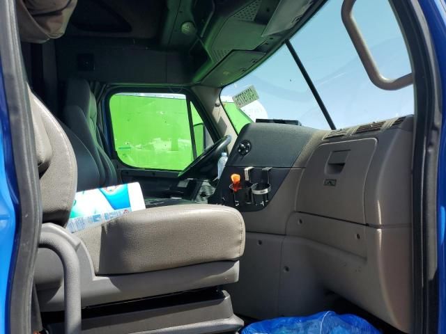 2017 Freightliner Cascadia 125 Semi Truck