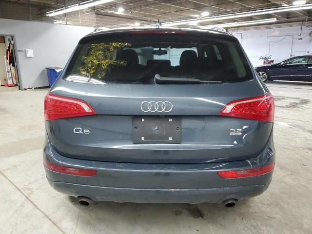 2010 Audi Q5 Premium Plus