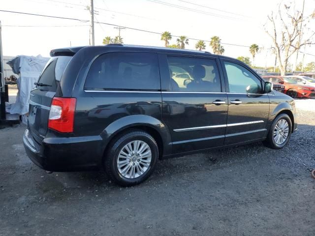 2012 Chrysler Town & Country Limited